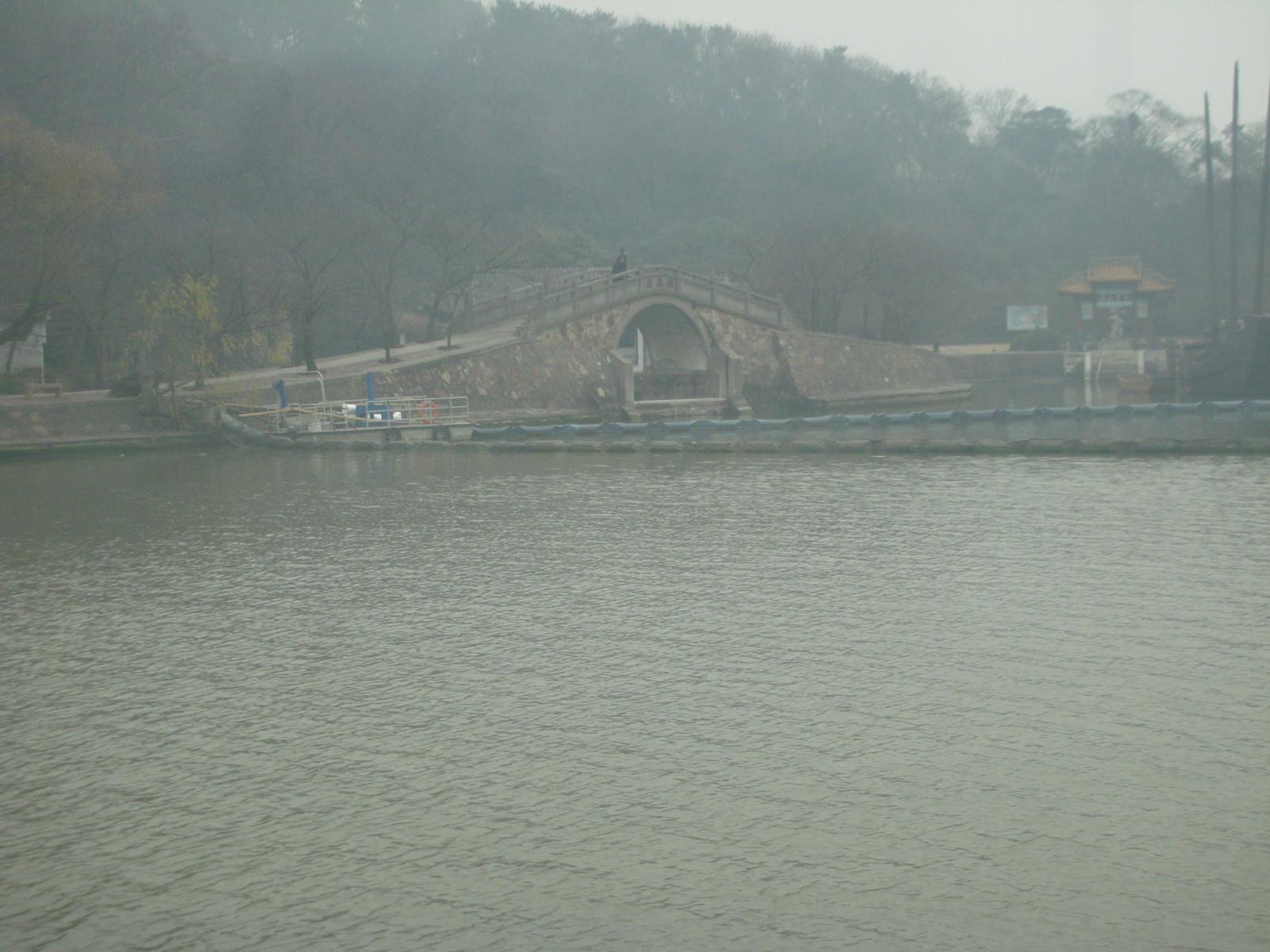 2000年ほど前は錫(スズ)の産地だったが、今は錫がない無錫(その2..無錫を代表する観光地である太湖)